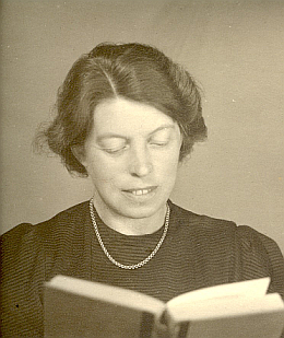 Lucy Heyer-Grote (1891 - 1991)